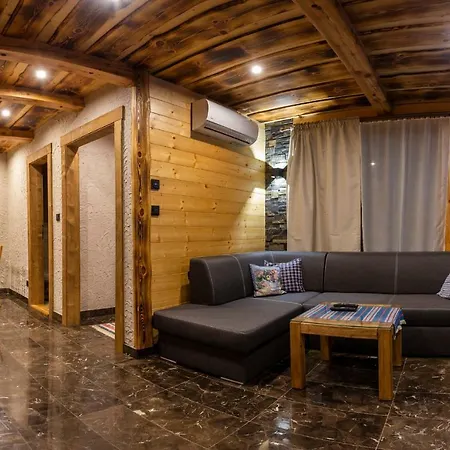 Goral Semesterbostad *